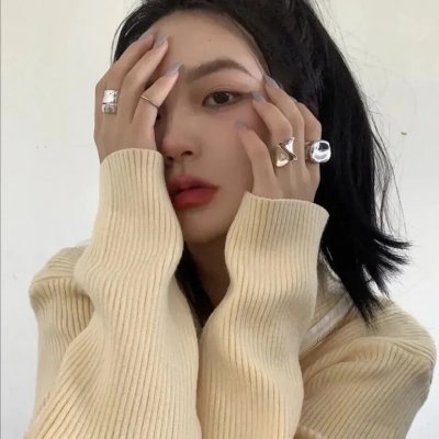 接近无限的白
